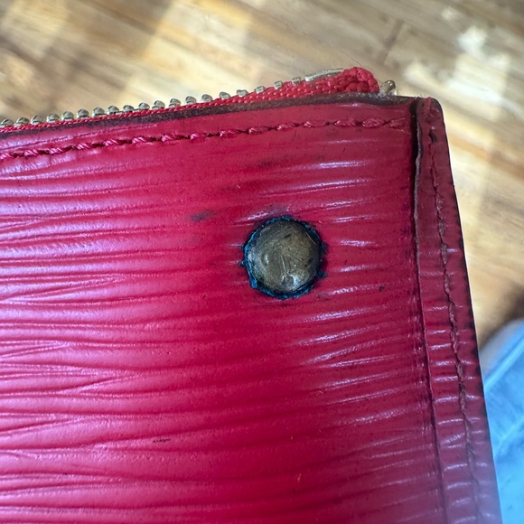 Louis Vuitton Vintage Epi Leather Red Wallet Pochette Cles Pouch Keychain - Picture 9 of 9